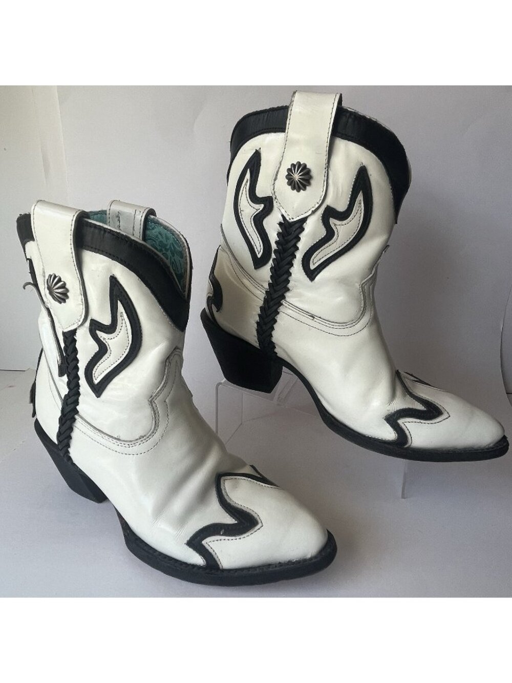 Corral Women 10M Braided Western Bootie Boots White Black Snip Toe Cowgirl Rodeo